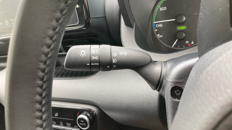 Toyota Yaris 1.5 Hybrid Icon 5dr CVT Hybrid Hatchback